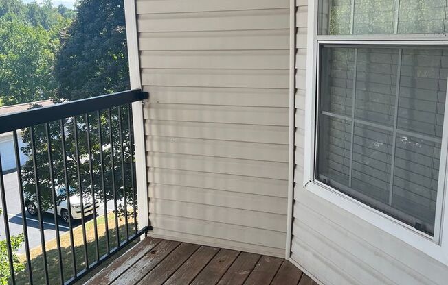 1 bed, 1 bath, 858 sqft, $1,550, Unit 515