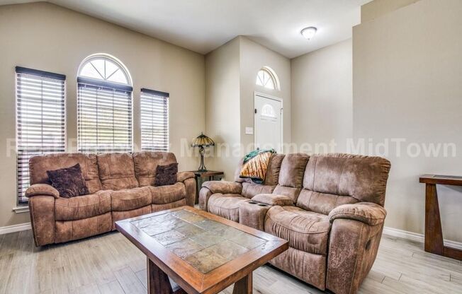 Stylishly Updated 3-Bedroom Home with Modern Touches & Prime Location!