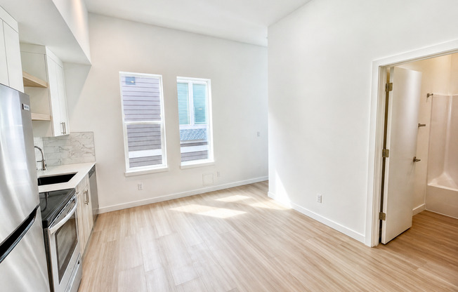 **Move-In Special: 4 WEEKS FREE RENT Upon Move-In!** | New Construction Luxury Apartments|
