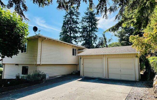 Stunning Home for Rent in Kirkland – Spacious & Modern Living