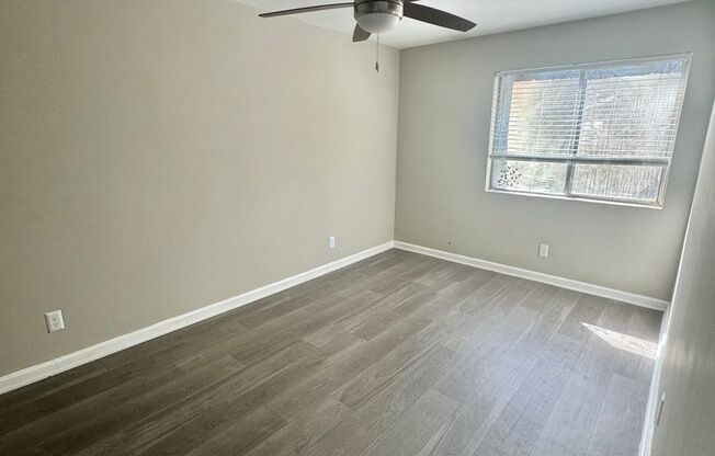 Move in Within Days! Renovated Beautiful 2 Bedroom-Forest Park