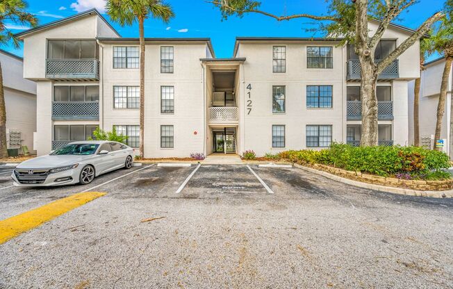 1 bed, 1 bath, 550 sqft, $1,168, Unit 01 - 4125-21