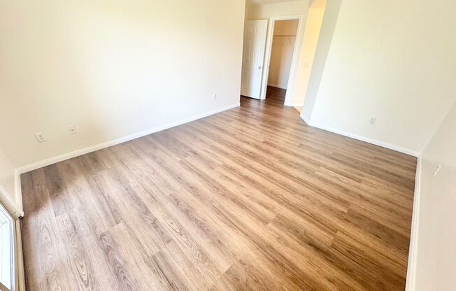 3 beds, 2 baths, $1,565, Unit Bldg K5