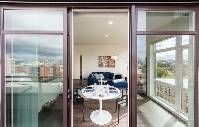 2 beds, 2 baths, 907 sqft, $3,850, Unit 607