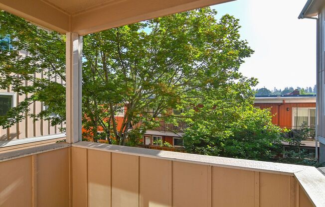 2 beds, 1 bath, $1,700, Unit 206