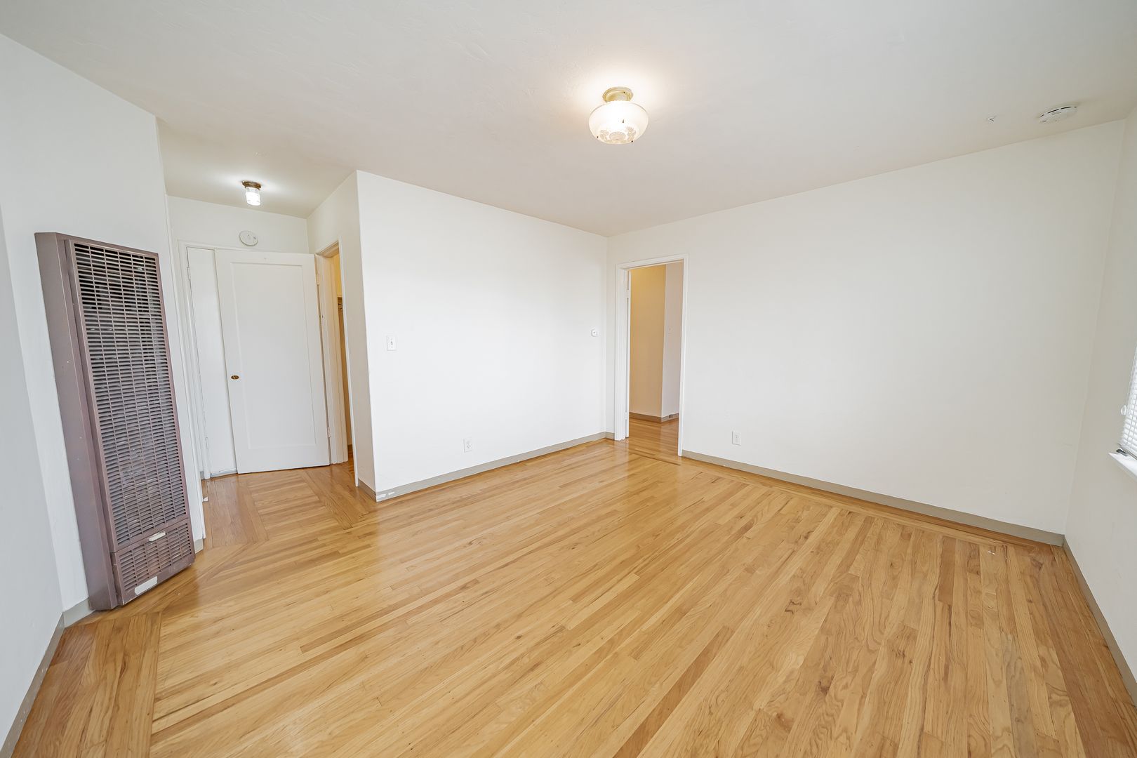 1811 6th Avenue
