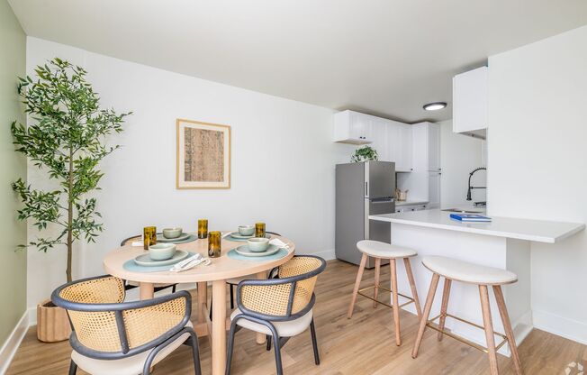1 bed, 1 bath, 528 sqft, $1,595, Unit #25