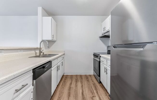 2 beds, 1 bath, 737 sqft, $1,550, Unit 1094-221