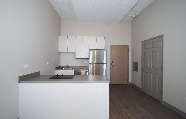 1 bed, 1 bath, 477 sqft, $1,739, Unit 528