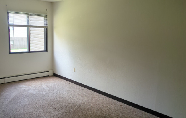 2 beds, 1.5 baths, 1,000 sqft, $1,050, Unit 106