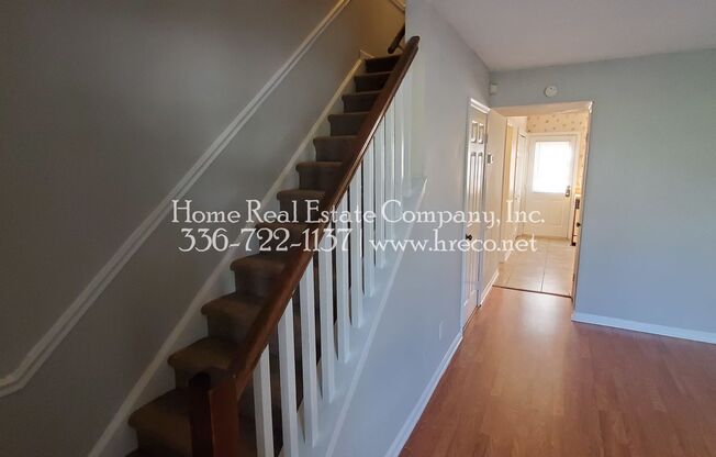 2 beds, 1.5 baths, $895, Unit 3600-6