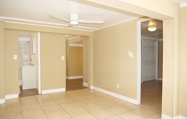 Breezeswept Apartments