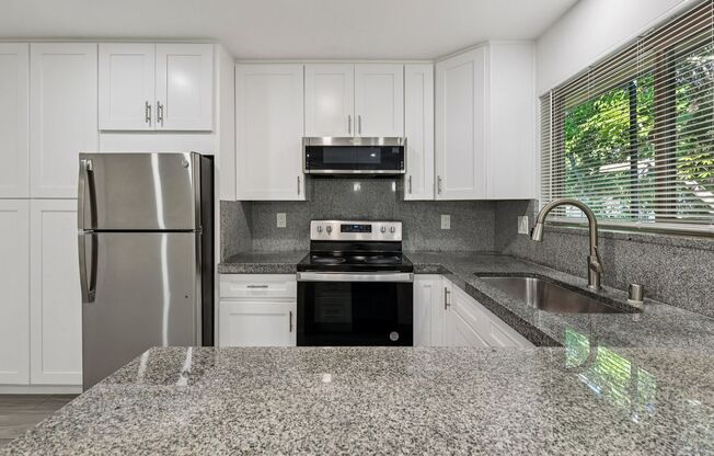 2 beds, 1 bath, 760 sqft, $2,299, Unit 15