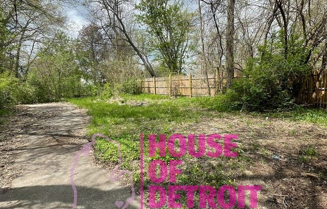 3 beds, 1 bath, $1,235