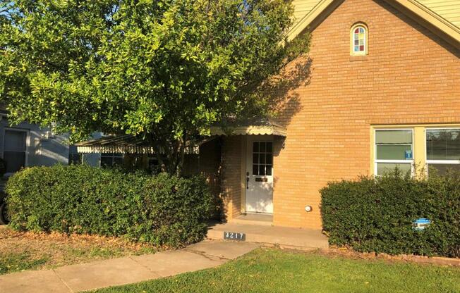 3217 Rogers Avenue