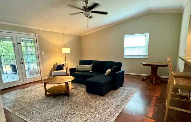 ALL INCLUSIVE SHORT/MID TERM/ MONTH TO MONTH RENTAL OPPORTUNITY