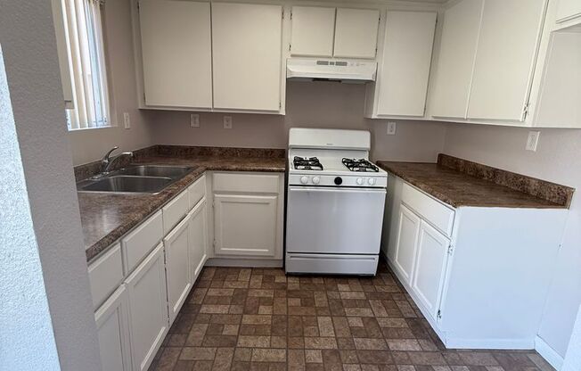 Emerald Terrace Apartments