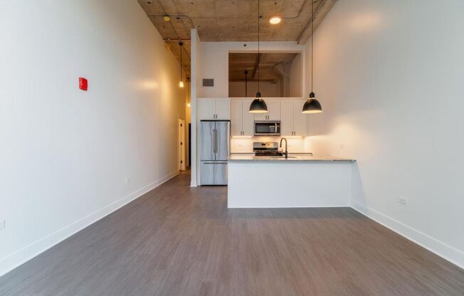 1 bed, 1 bath, 664 sqft, $2,500, Unit Unit 319