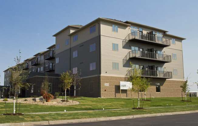 29 West Apartments | Fargo, ND