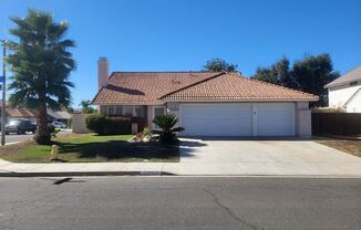 Great Single Story w/ 3 Car Garage