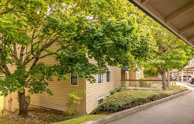 2 beds, 2 baths, 1,033 sqft, $1,899, Unit C14