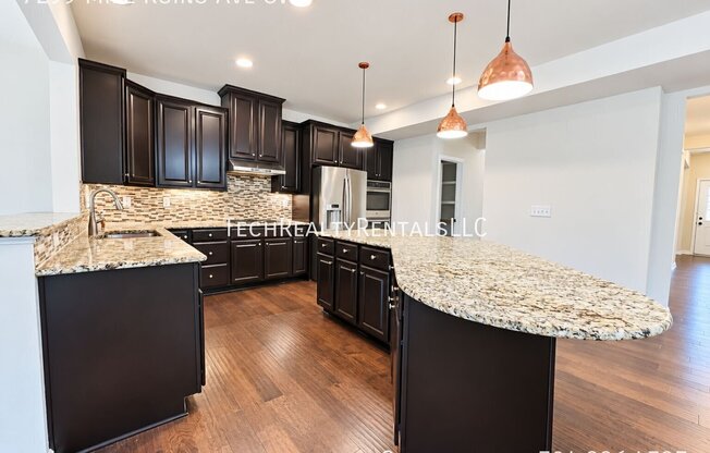 7299 ML RUINS AVE SW