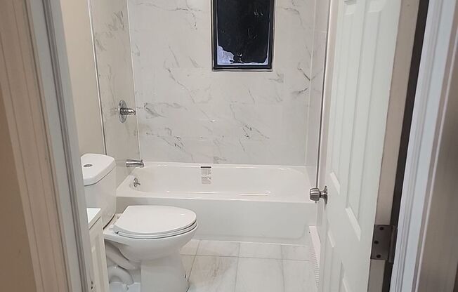 Cozy 3 bedroom | 1 bath Apartment