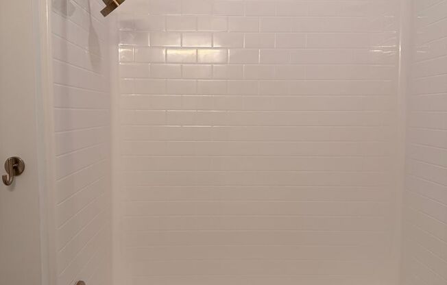 Studio, 1 bath, 362 sqft, $2,660, Unit 904