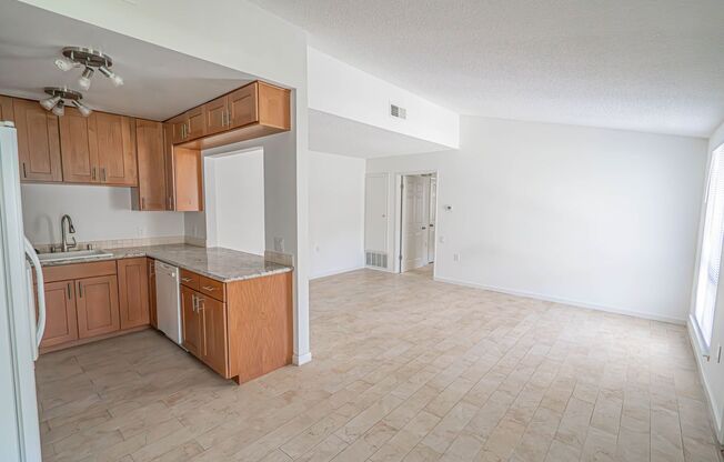 2 Bedroom Home in Friendly Valley in 55+ Community!