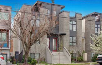 $500 off 1 mo rent w move in by 9/10.  Welcome Home Modern Townhome in Georgetown