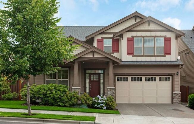 Gorgeous 4 BD* 2.5 Full Bath* Single Family Home Located In Arbor Oaks Community On *EXTRA LARGE CORNER LOT*  Spectacular location & A+ Schools!!