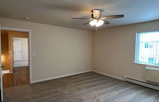 2 beds, 1.5 baths, 1,360 sqft, $1,675, Unit AT 709-35