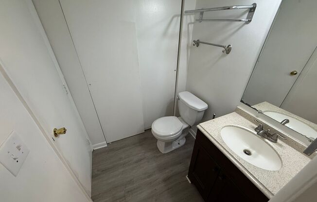2 beds, 1.5 baths, $1,400, Unit UNIT D