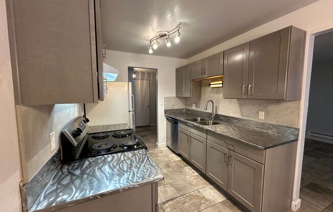 1 bed, 1 bath, $1,195, Unit # 96