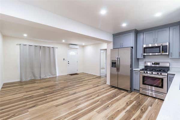 2 beds, 1 bath, 1,000 sqft, $3,300, Unit 1/2