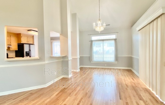 6 PINE LK CT
