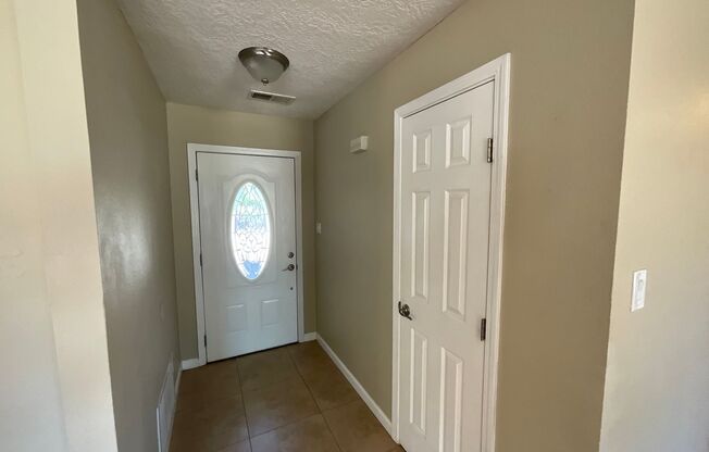 3 beds, 2 baths, $1,750