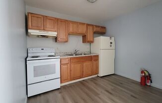 1 bed, 1 bath, 750 sqft, $525, Unit 4