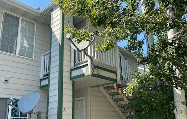 2 Bedroom 2 Bath Centrally Located Condo