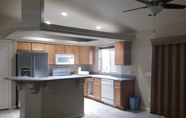 3 beds, 2 baths, $1,700