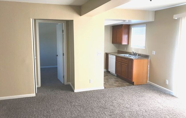 2 beds, 2 baths, 886 sqft, $1,795, Unit Apt. 35