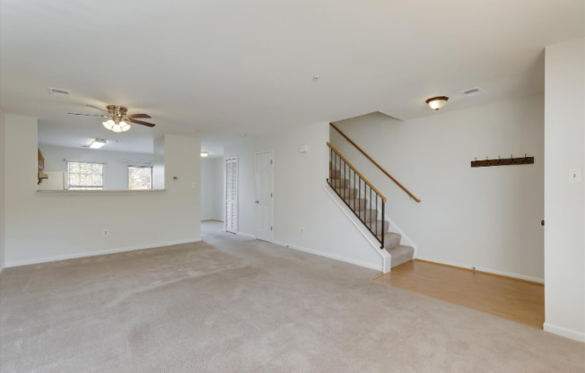 1513 DANEWOOD CT