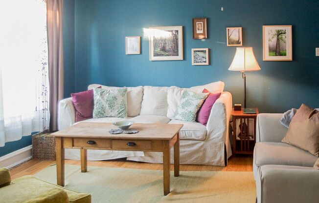 2 beds, 1 bath, 960 sqft, $2,150, Unit 2006-3