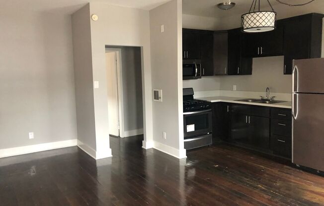 1 bed, 1 bath, 700 sqft, $1,625, Unit 112