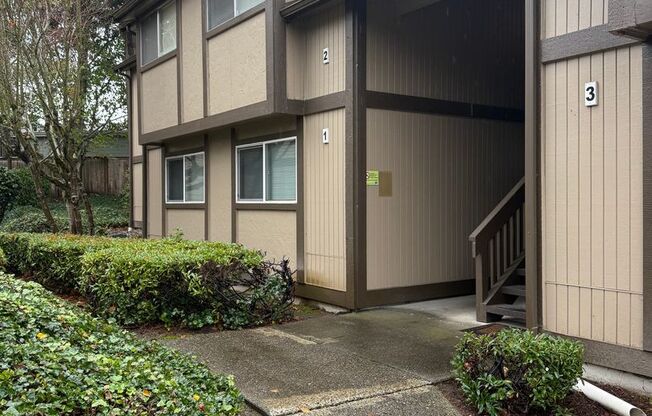 3 Bedroom 2 Bath Lower Unit Walkout Patio $2100 per month