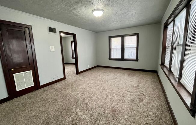 Jones Ansonia Apartments
