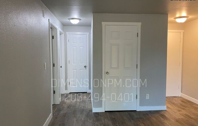 Centrally Located Apartments in Burien!