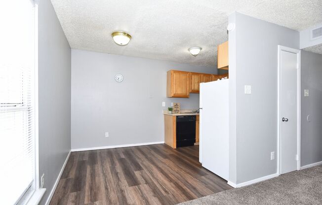 1 bed, 1 bath, 577 sqft, $869, Unit 0523