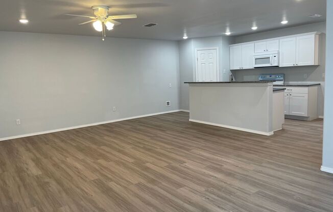 New 3/2/2 Duplex in Northwest Lubbock