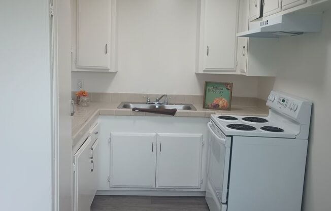 1 bed, 1 bath, 600 sqft, $1,795, Unit 18